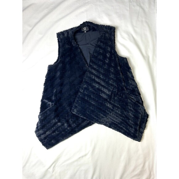 Midnight Blue Soft Faux Fur Luxury Vest by G. by Guiliana - Size M. SKU LRC4-2 - Picture 1 of 7